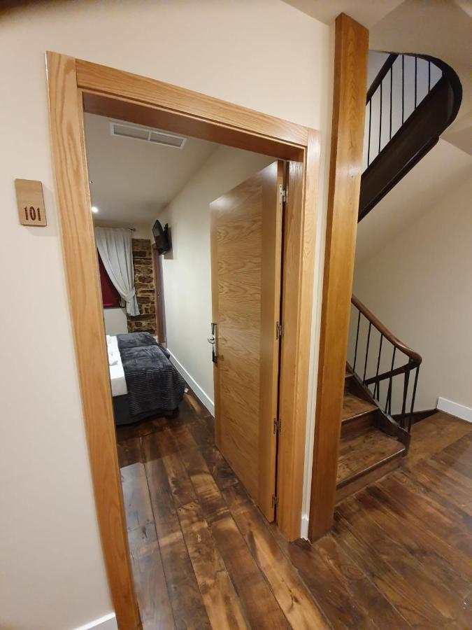 Albergue Casa Cuartel A Fonsagrada Εξωτερικό φωτογραφία