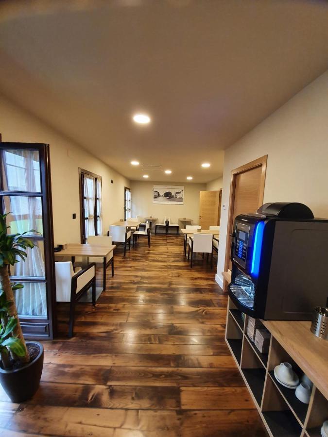 Albergue Casa Cuartel A Fonsagrada Εξωτερικό φωτογραφία