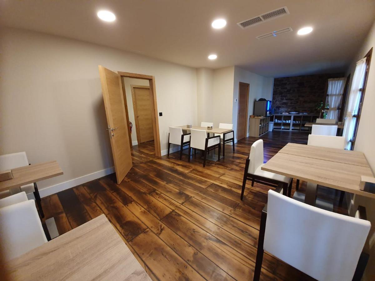 Albergue Casa Cuartel A Fonsagrada Εξωτερικό φωτογραφία